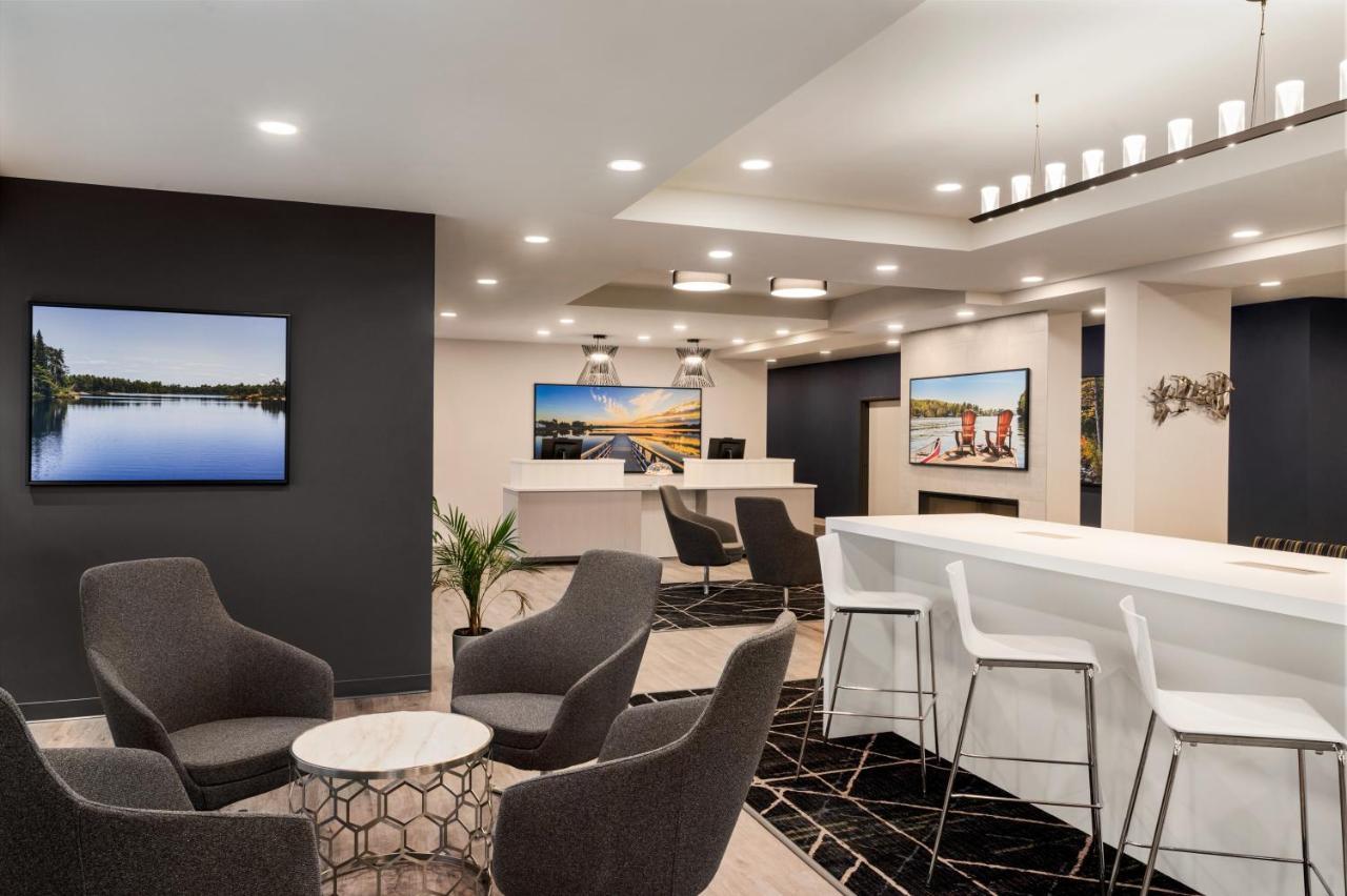 Microtel Inn & Suites By Wyndham Boisbriand Sainte-Thérèse-de-Blainville 外观 照片
