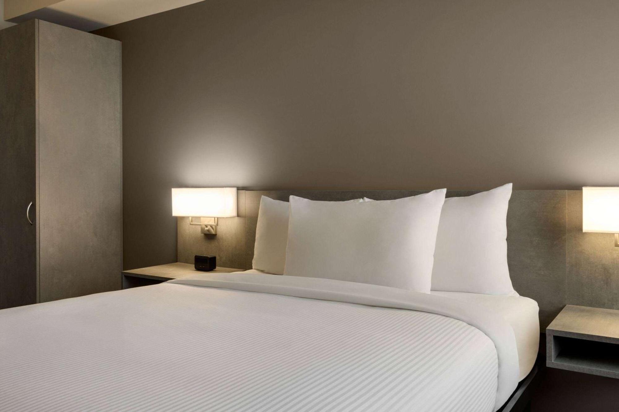 Microtel Inn & Suites By Wyndham Boisbriand Sainte-Thérèse-de-Blainville 外观 照片