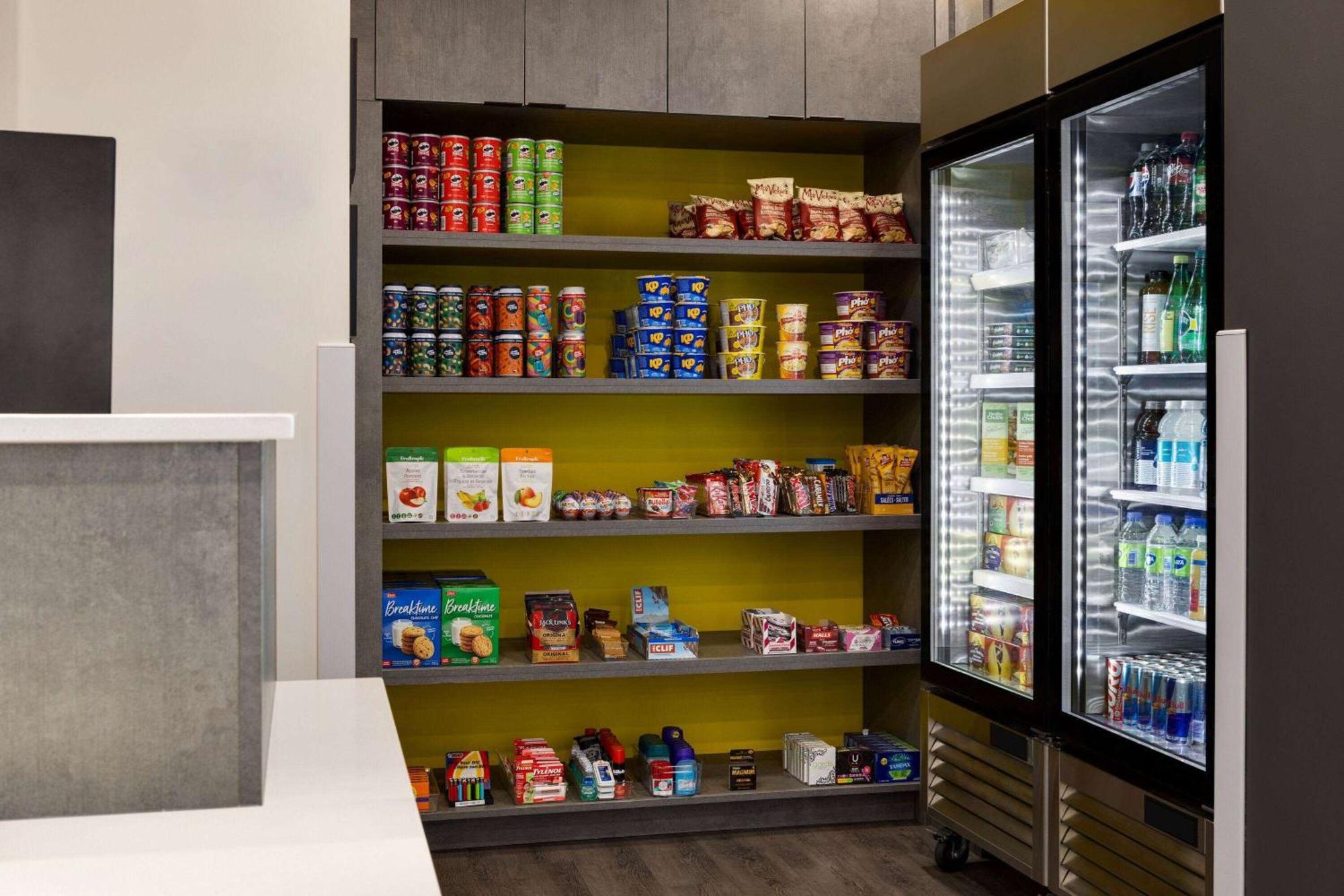 Microtel Inn & Suites By Wyndham Boisbriand Sainte-Thérèse-de-Blainville 外观 照片
